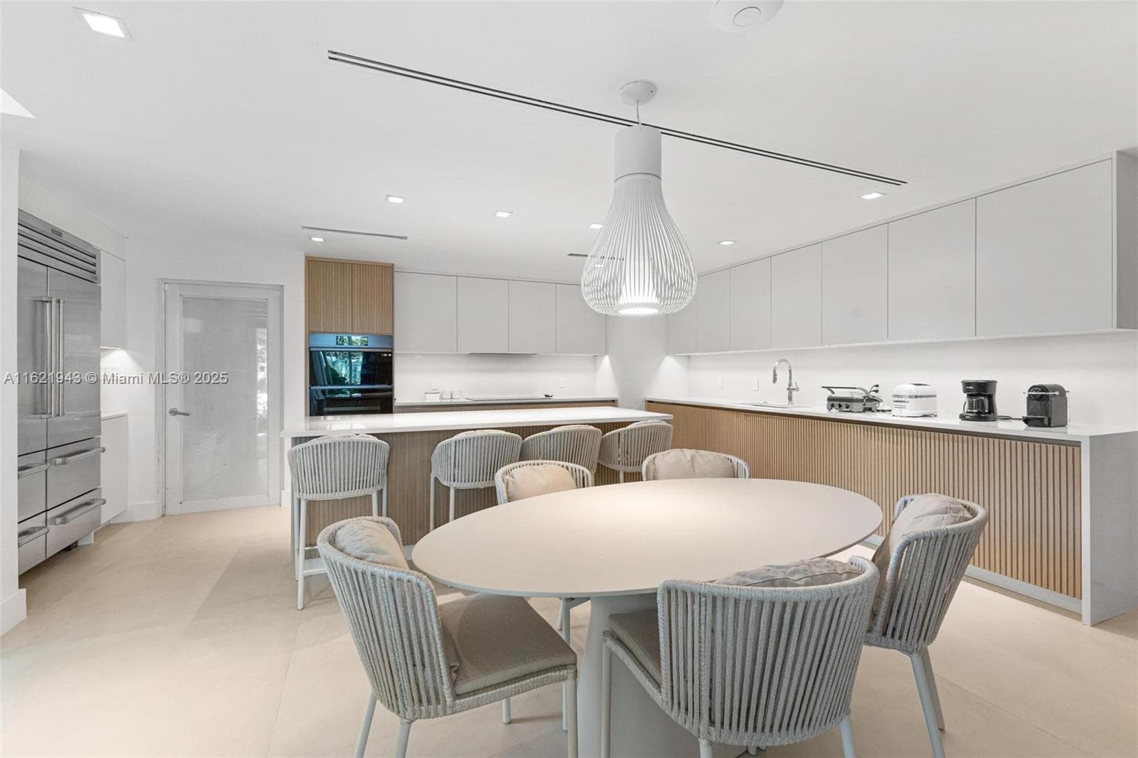 161 Cape Florida Dr, Key Biscayne FL 33149 — 33