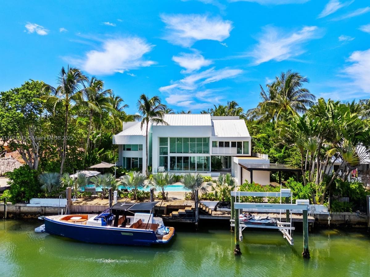161 Cape Florida Dr, Key Biscayne FL 33149 — 44