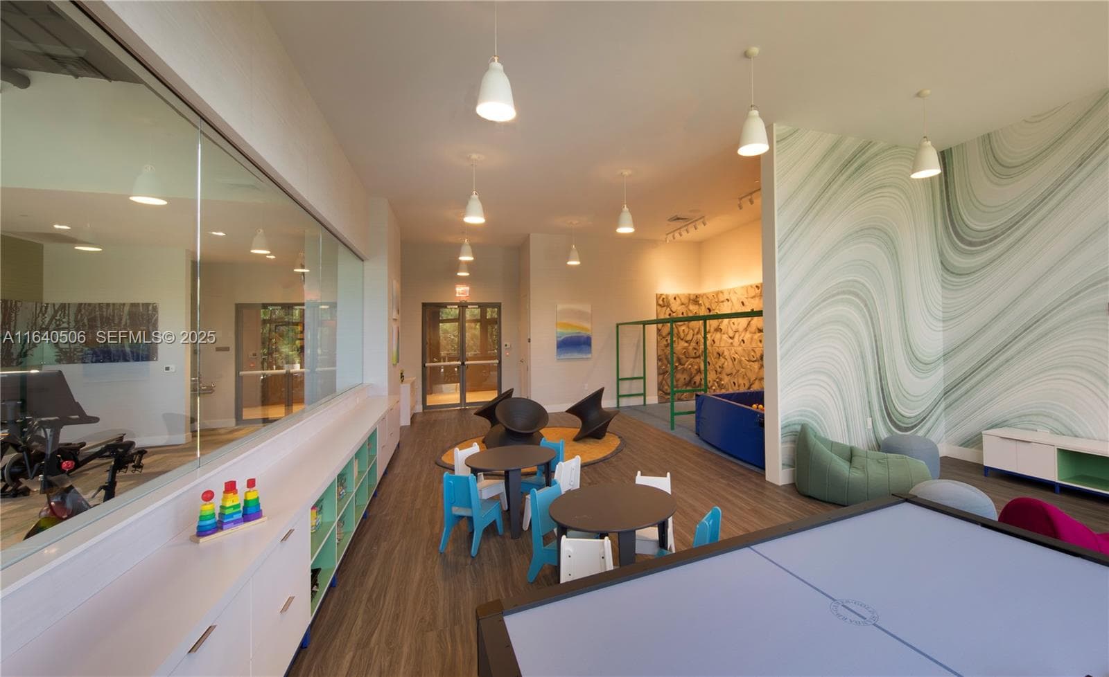 16385 Biscayne Blvd, North Miami Beach FL 33160 — 42