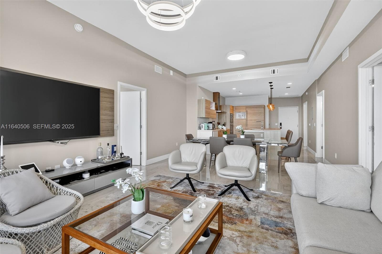 16385 Biscayne Blvd, North Miami Beach FL 33160 — 20