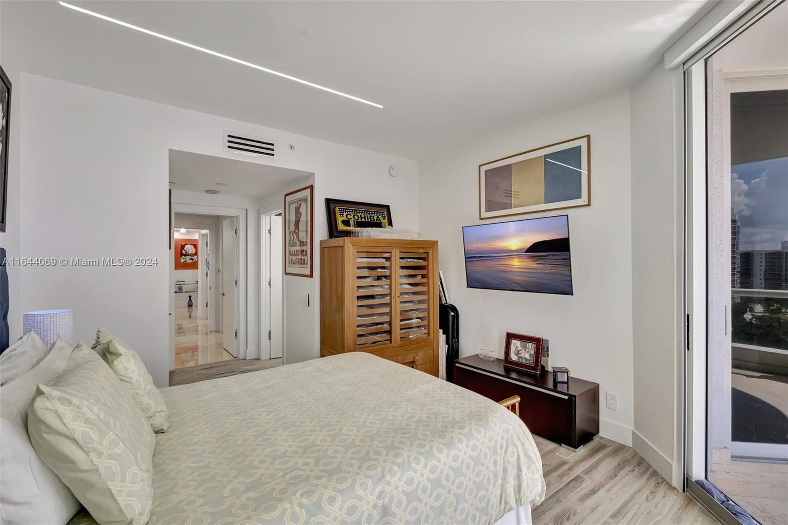 21200 Point Pl # 1204, Aventura FL 33180 — 46