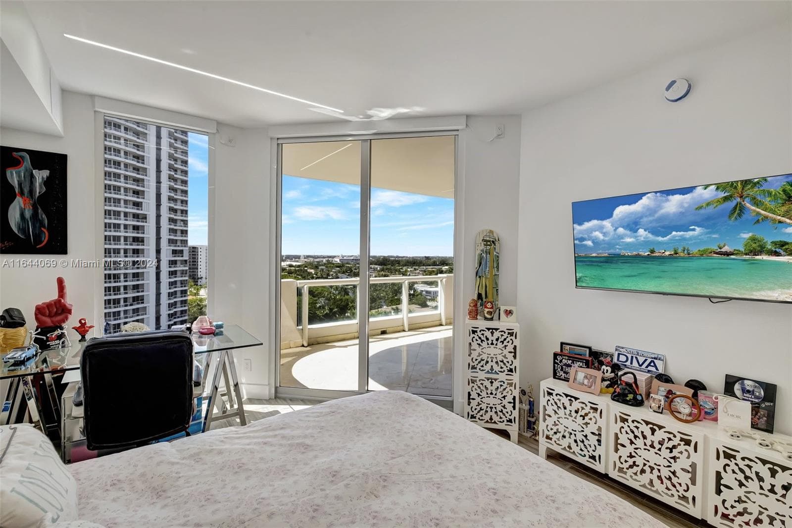 21200 Point Pl # 1204, Aventura FL 33180 — 49