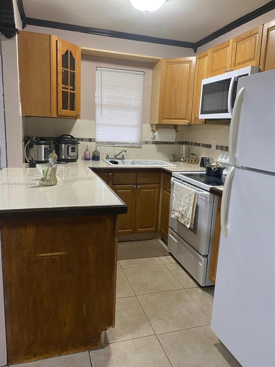 4050 NW 135th St # 1, Opa-Locka FL 33054 — 3