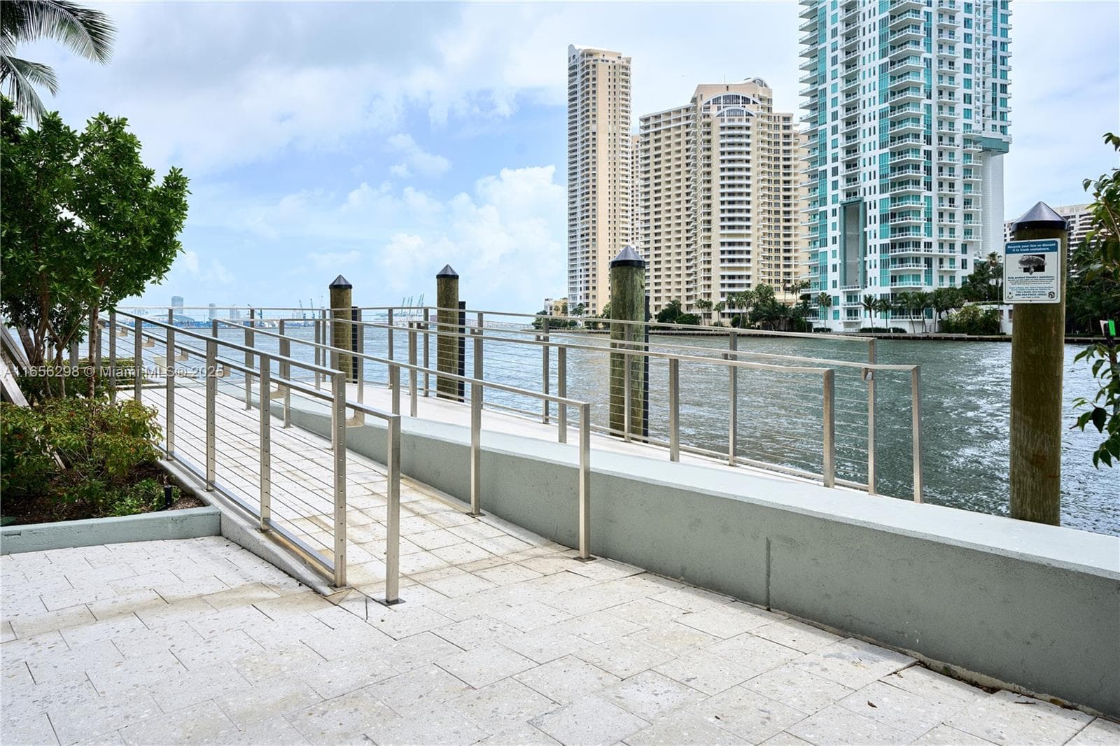 300 Biscayne Blvd Way # 6301, Miami FL 33131 — 17