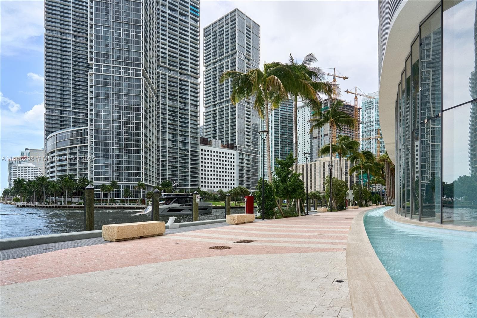 300 Biscayne Blvd Way # 6301, Miami FL 33131 — 16