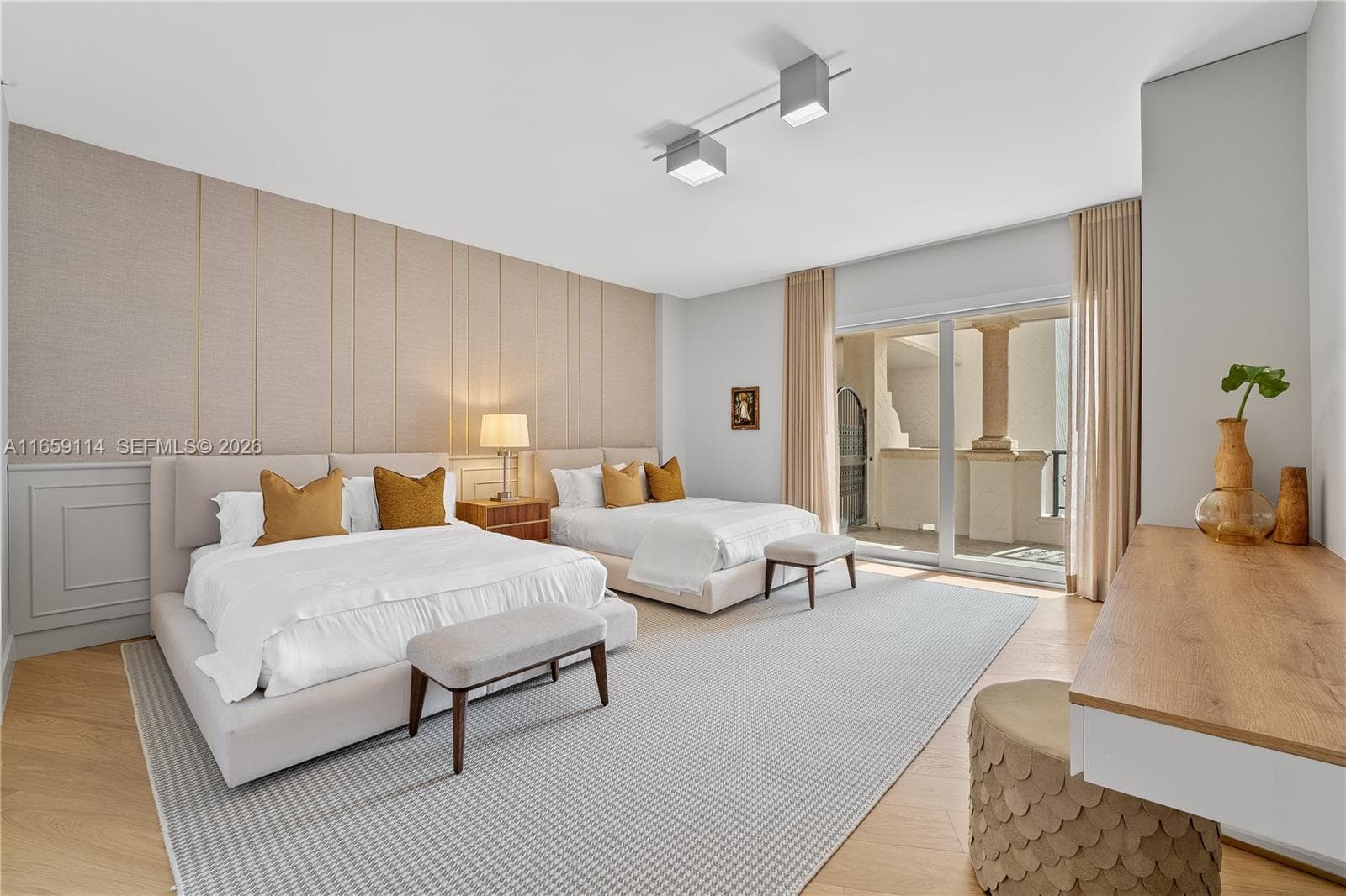 5242 Fisher Island Dr # 5242, Miami Beach FL 33109 — 52