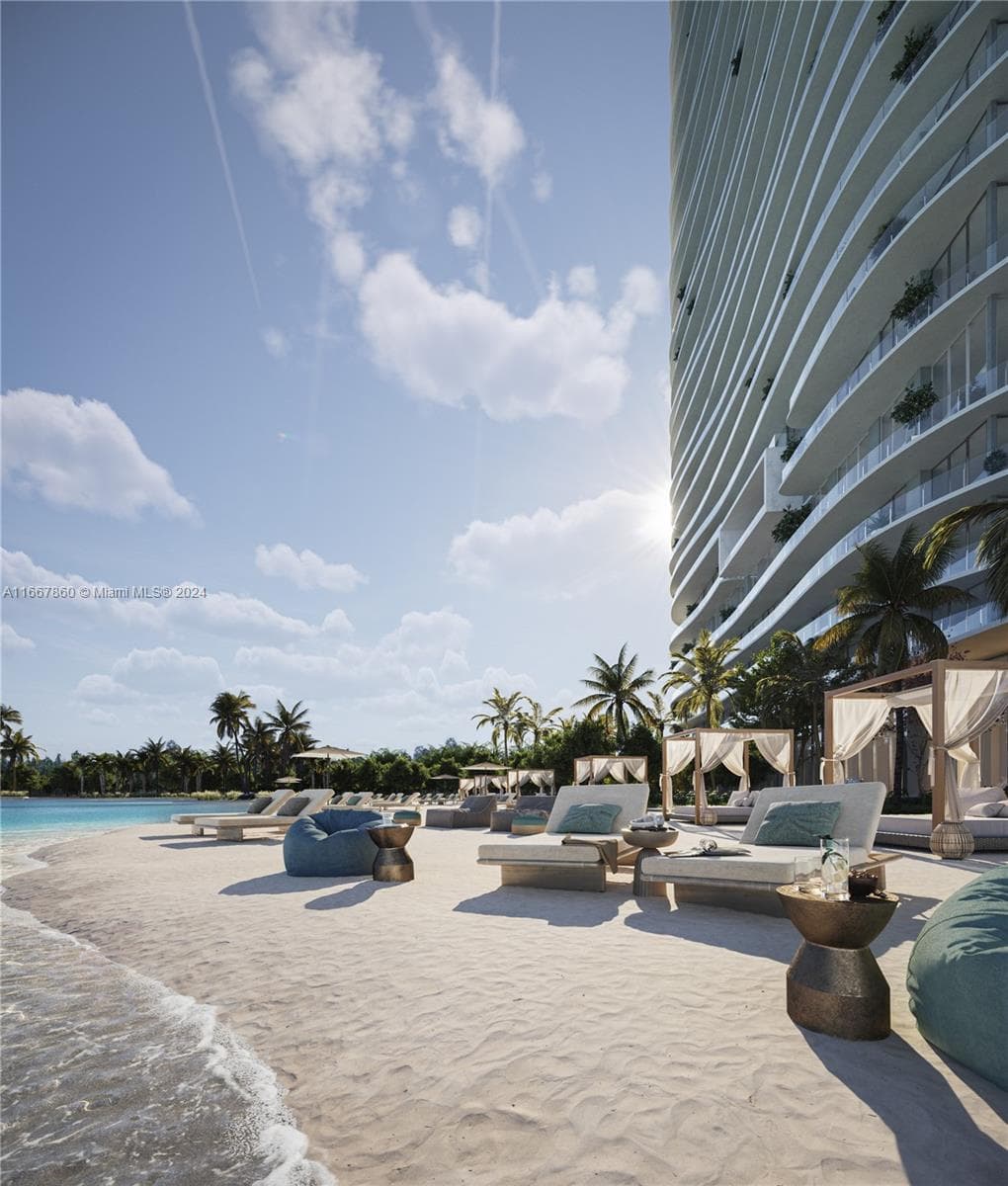 2411 Laguna Circle # 702, North Miami FL 33181 — 2
