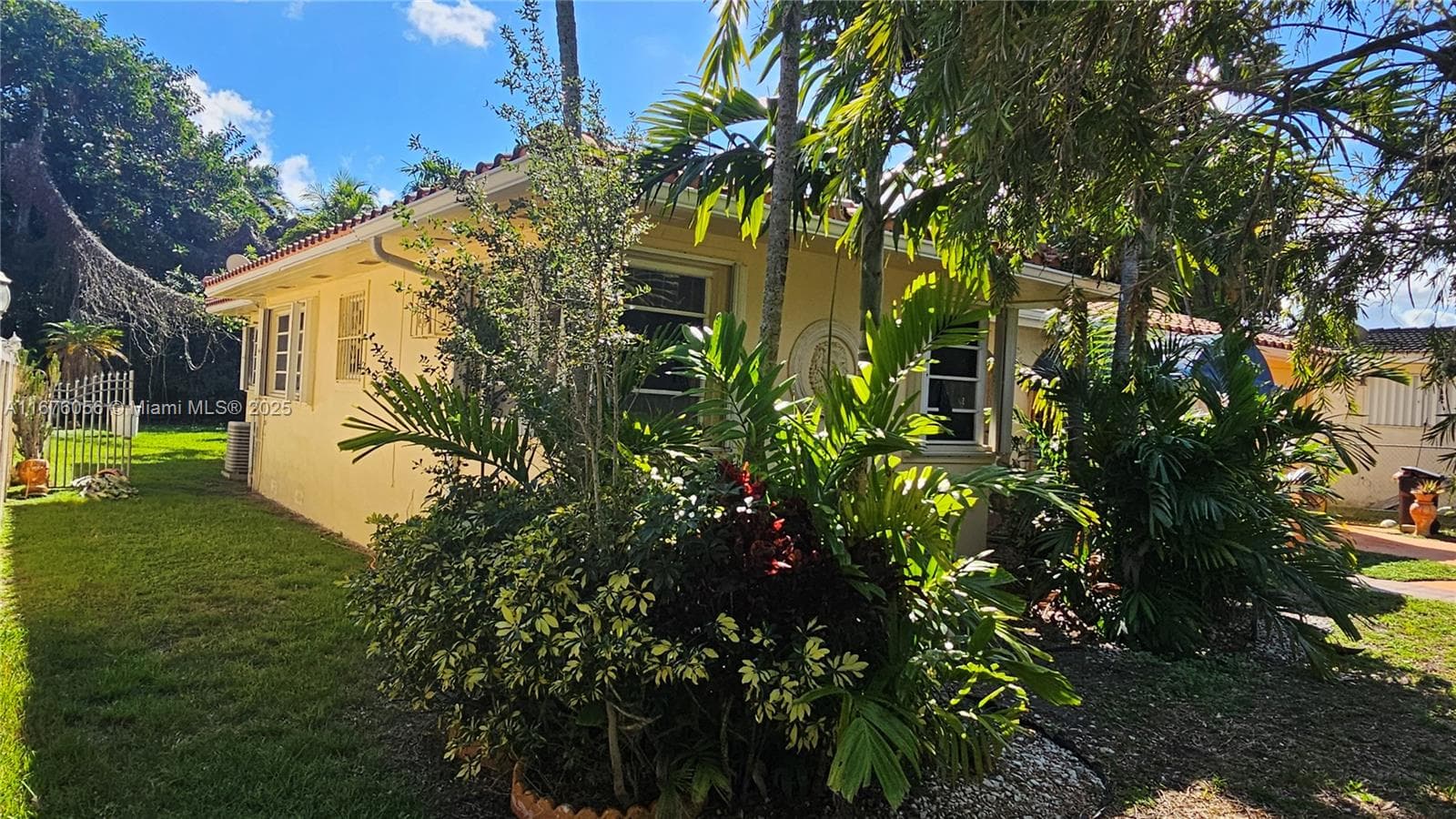 156 NW 88th St, El Portal FL 33150 — 41