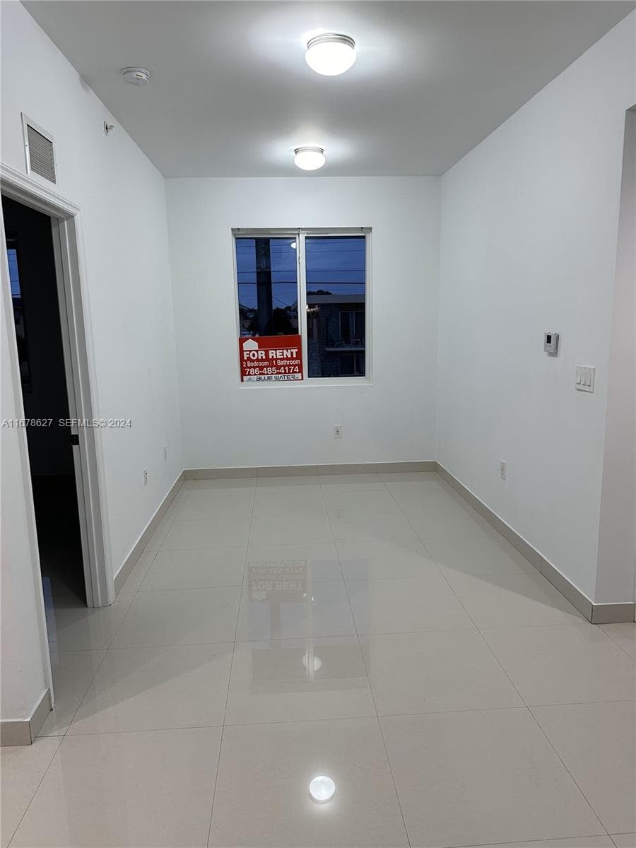620 W 29th St, Hialeah FL 33012 — 17