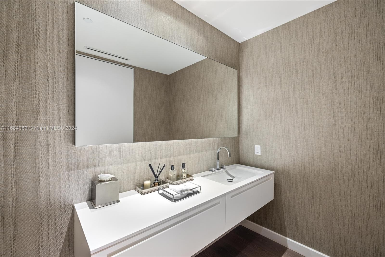 7065 Fisher Island Dr # 7065, Miami Beach FL 33109 — 27