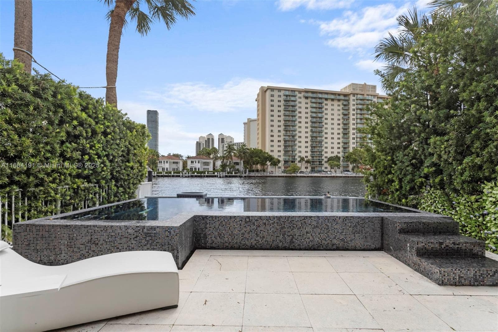 19555 NE 37th Ave, Aventura FL 33180 — 52