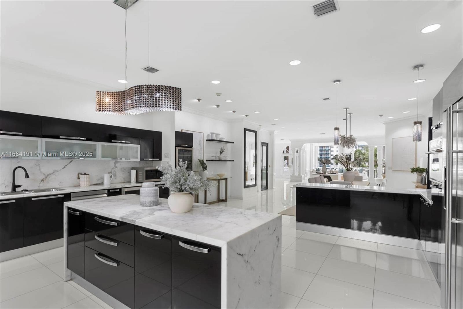 19555 NE 37th Ave, Aventura FL 33180 — 22
