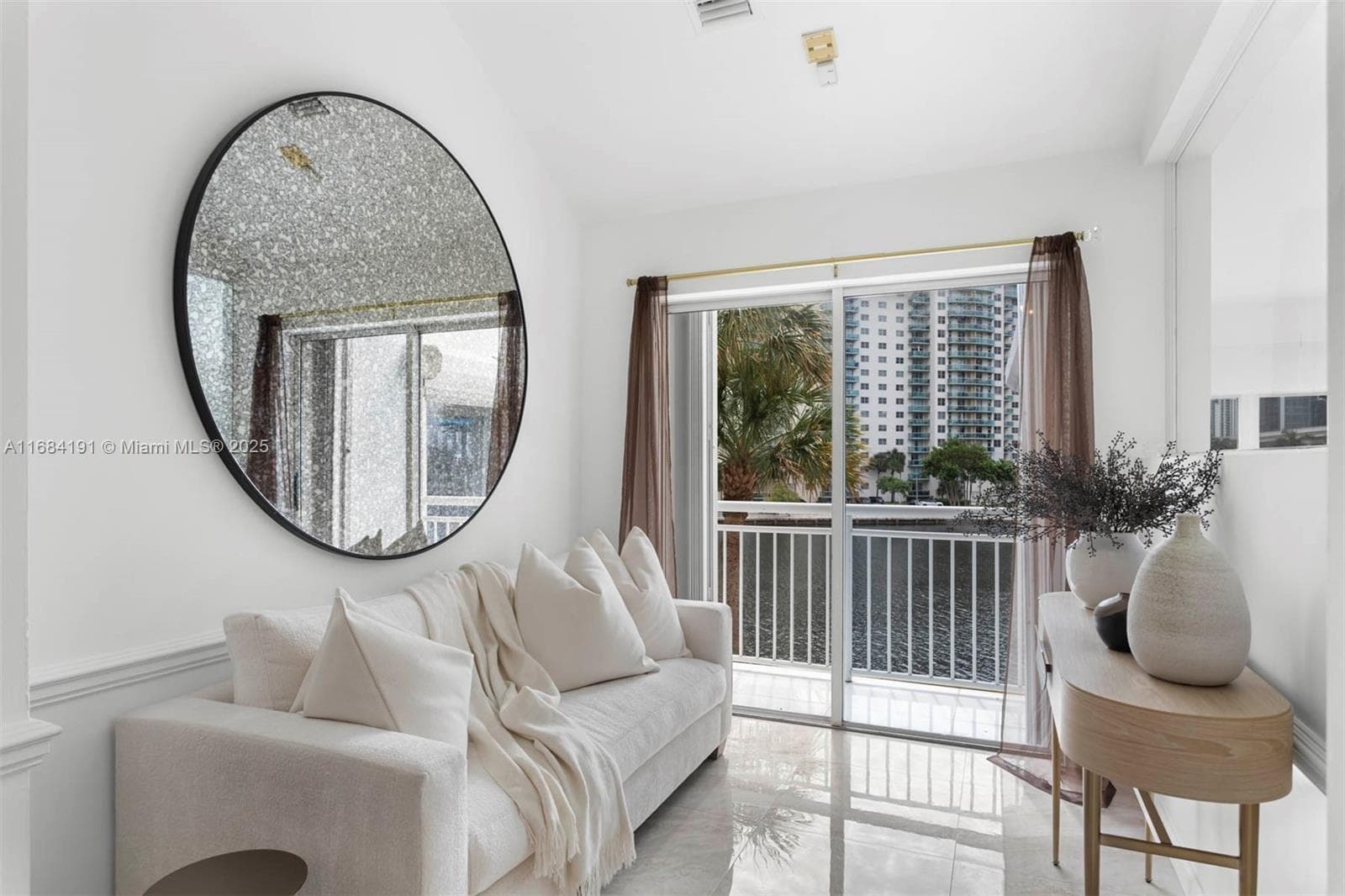 19555 NE 37th Ave, Aventura FL 33180 — 30