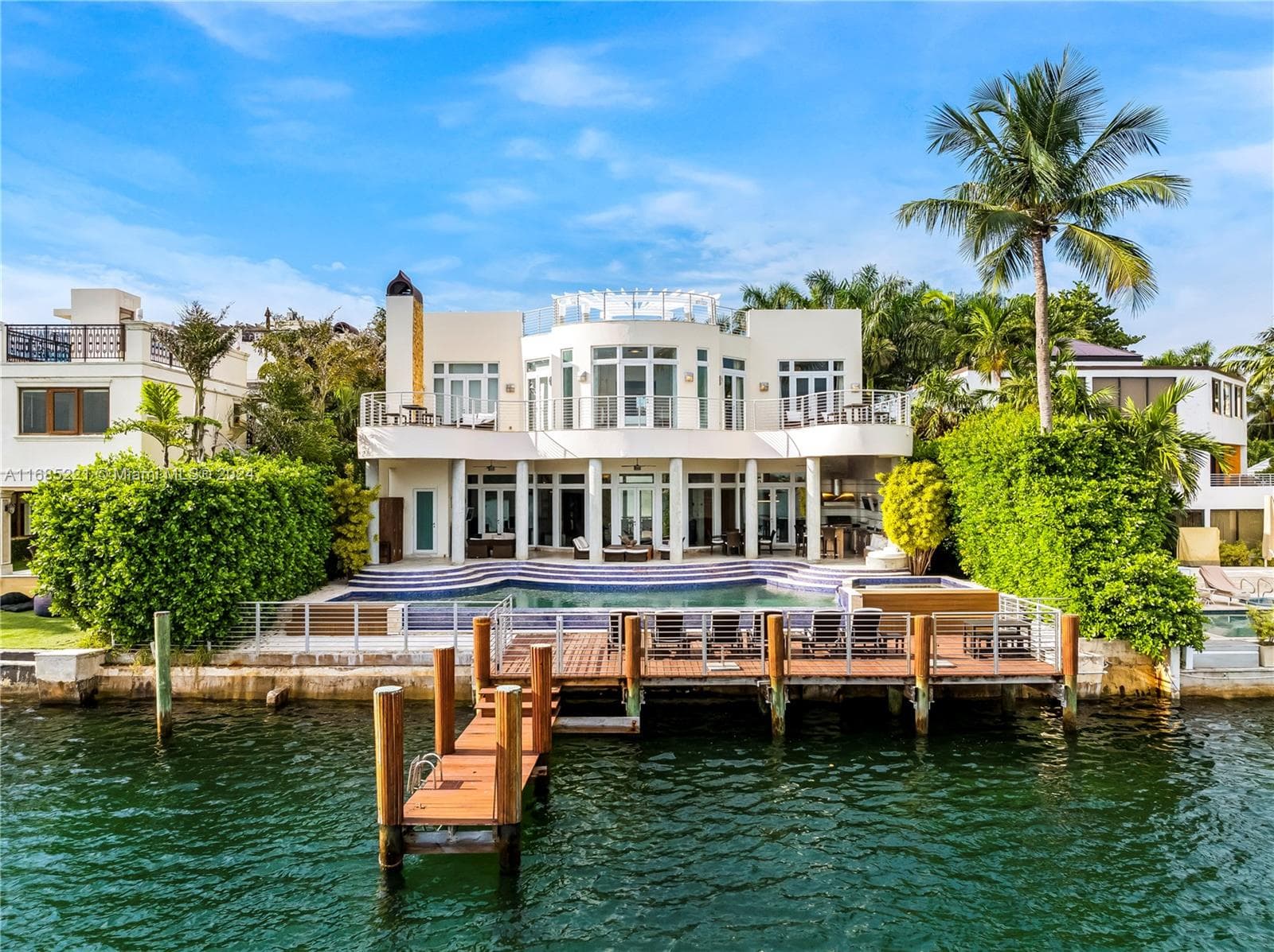 271 N Hibiscus Dr, Miami Beach FL 33139 — 2