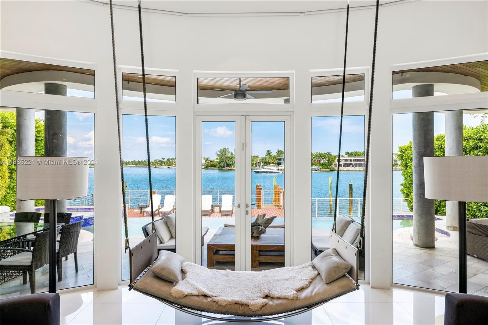 271 N Hibiscus Dr, Miami Beach FL 33139 — 8