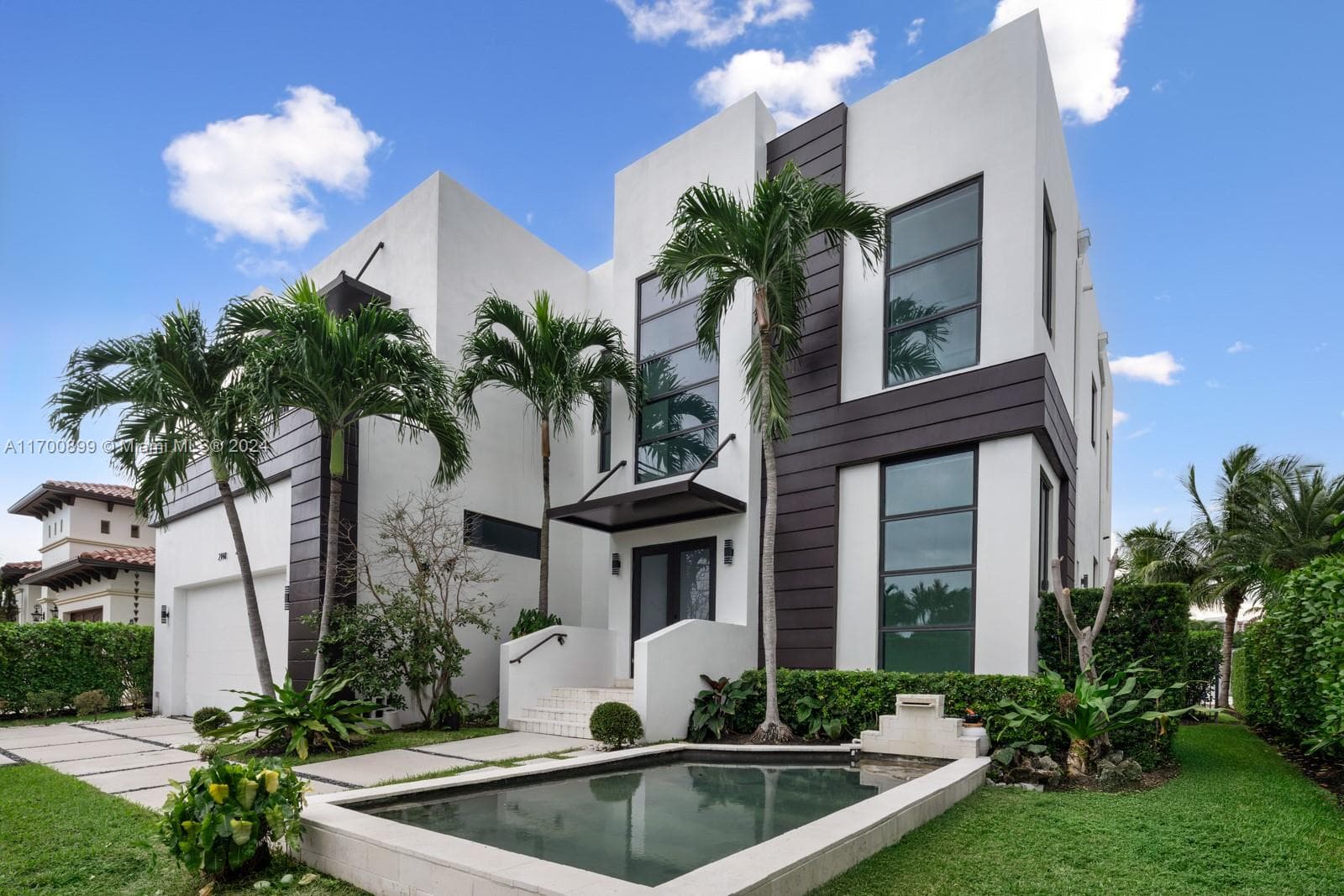 2040 NE 121st Rd, North Miami FL 33181 — 2