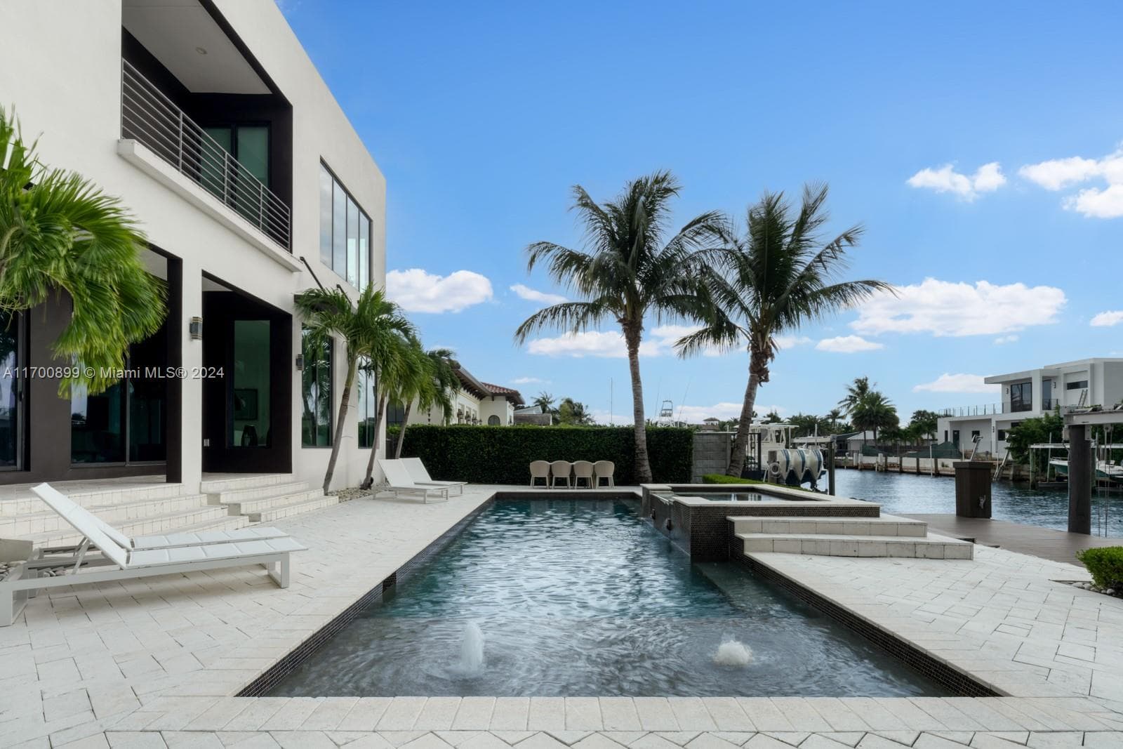 2040 NE 121st Rd, North Miami FL 33181 — 42