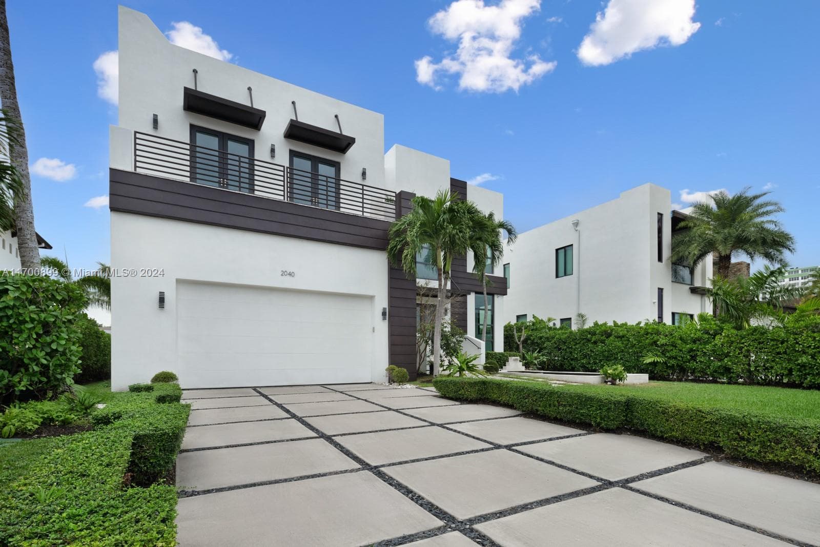 2040 NE 121st Rd, North Miami FL 33181 — 24