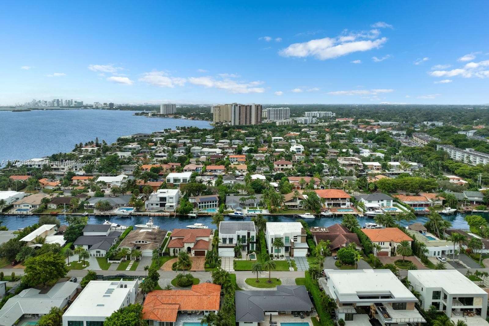 2040 NE 121st Rd, North Miami FL 33181 — 21