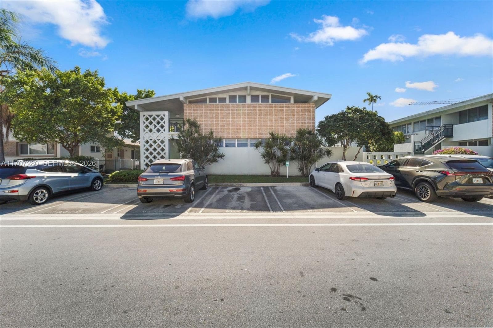 1060 98 St, Bay Harbor Islands FL 33154 — 16