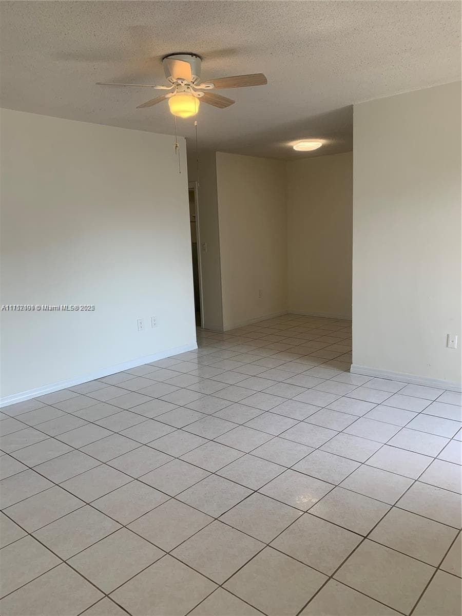 1395 NE 167th St # 209, Miami FL 33162 — 16