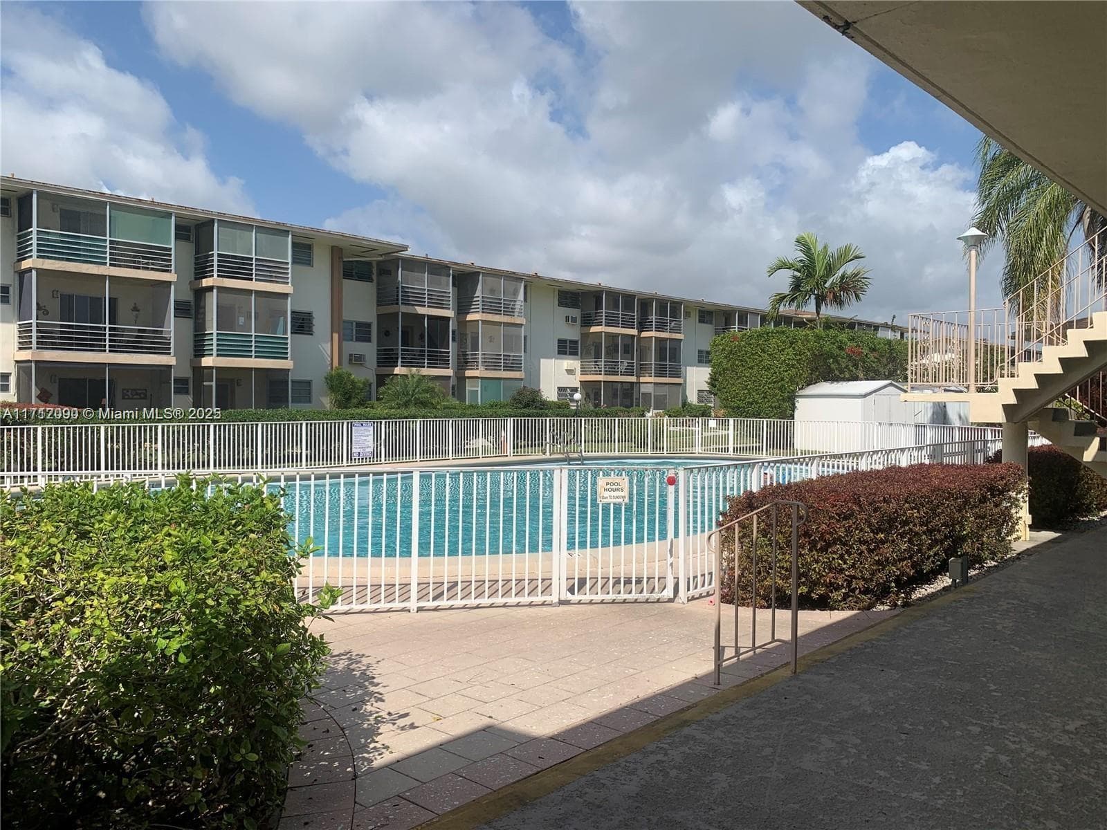 1395 NE 167th St # 209, Miami FL 33162 — 32