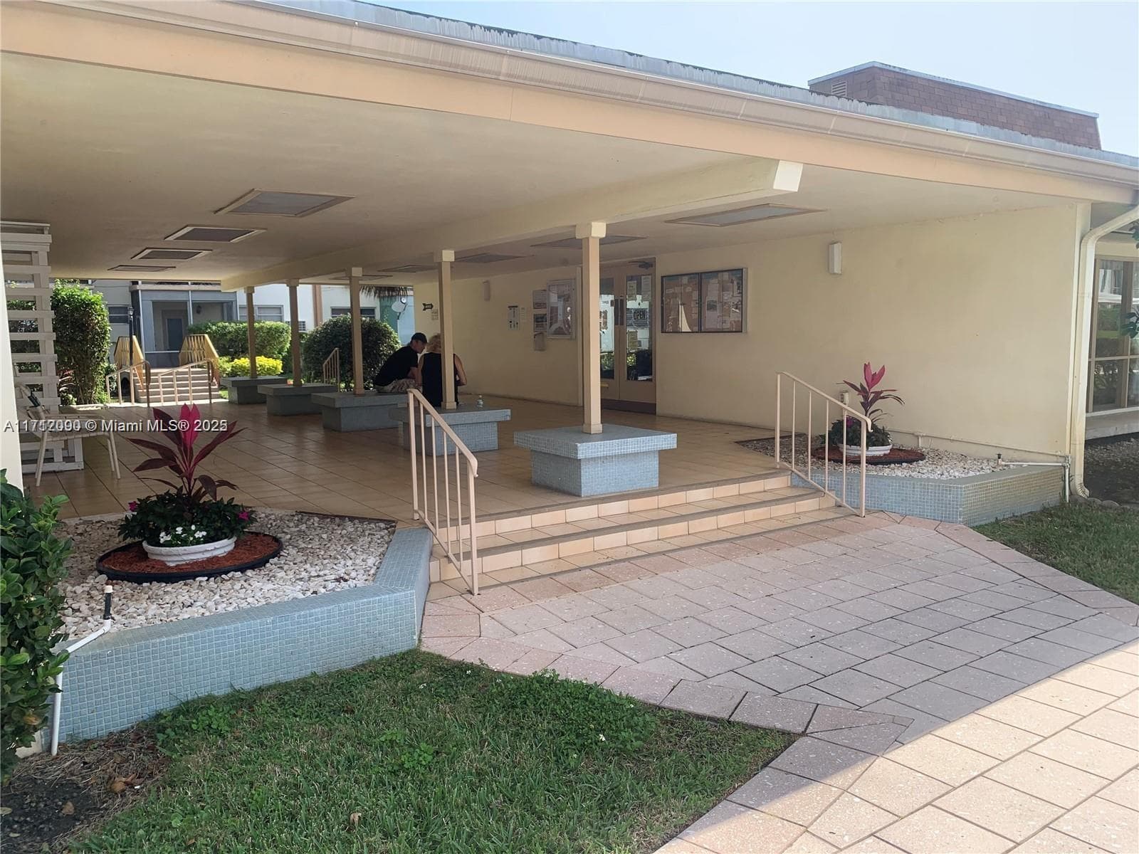 1395 NE 167th St # 209, Miami FL 33162 — 11