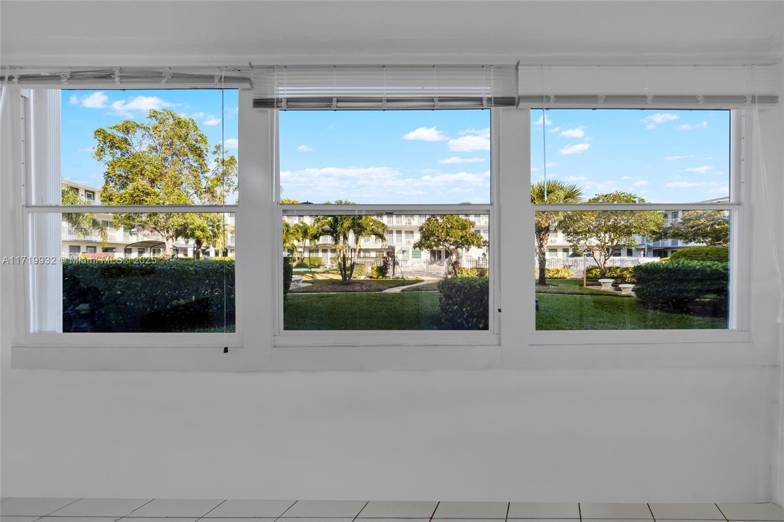 15610 NE 6th Ave # 8D, Miami FL 33162 — 16