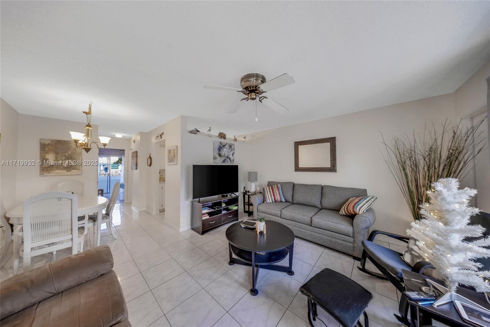 15610 NE 6th Ave # 8D, Miami FL 33162 — 1