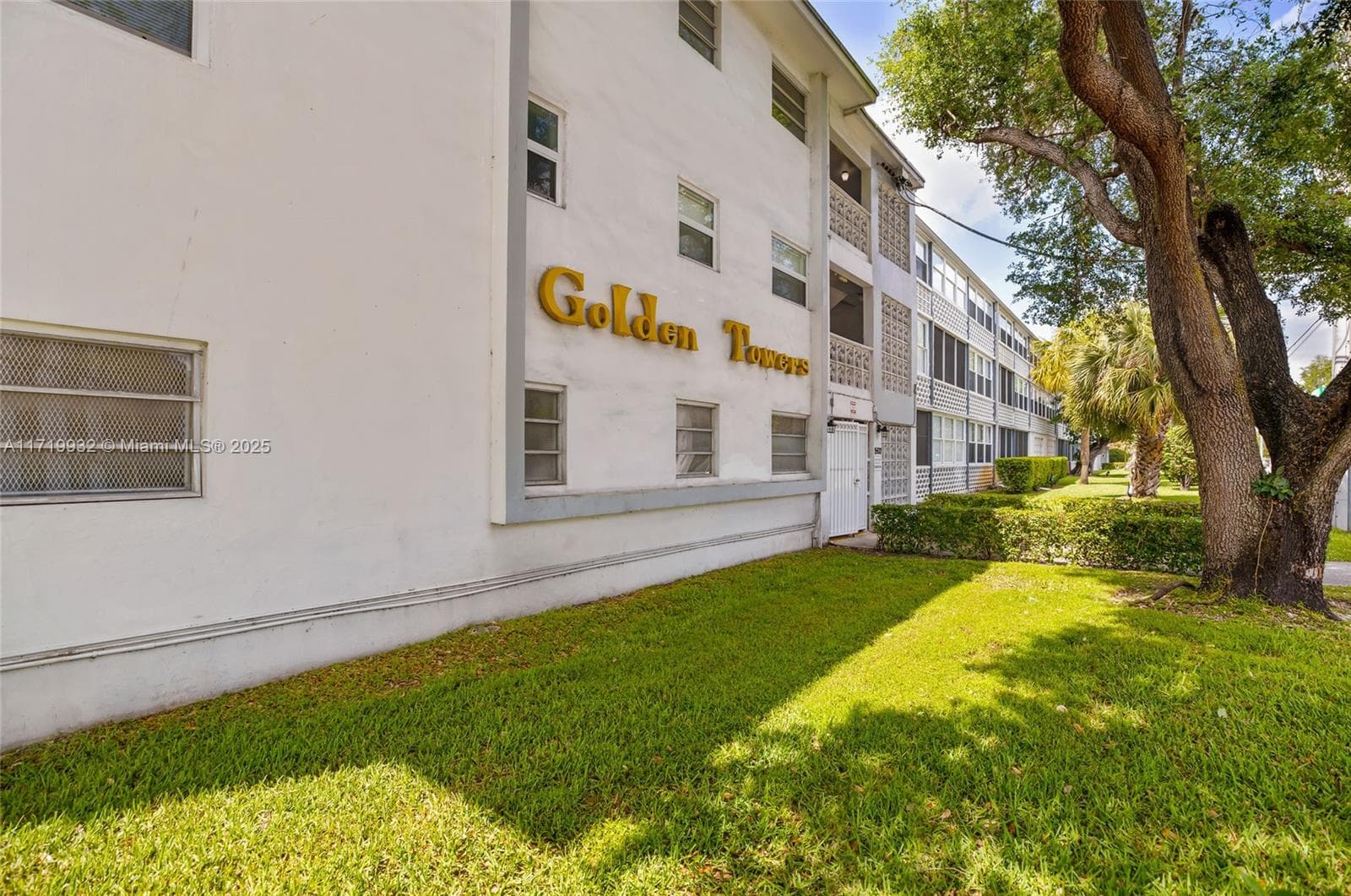 15610 NE 6th Ave # 8D, Miami FL 33162 — 34