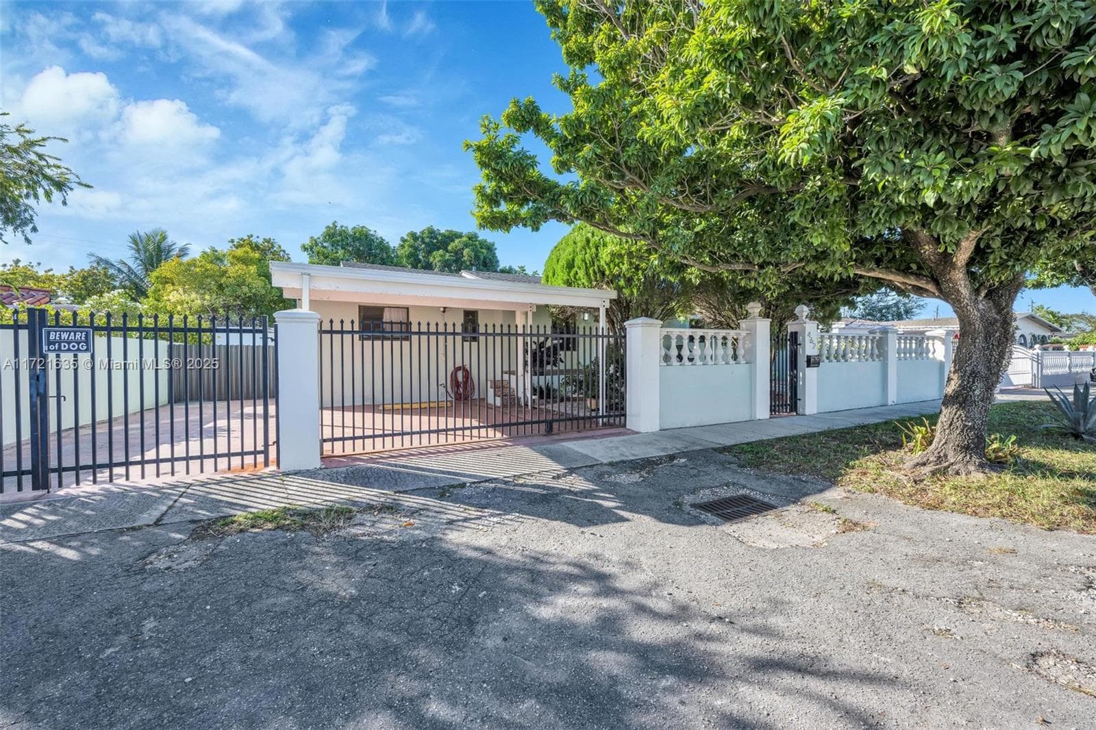 462 E 39th St, Hialeah FL 33013 — 17