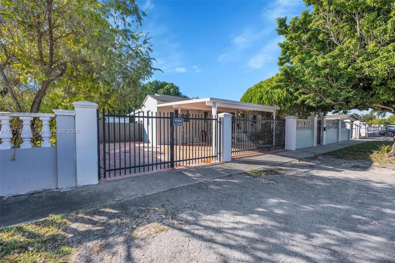 462 E 39th St, Hialeah FL 33013 — 16