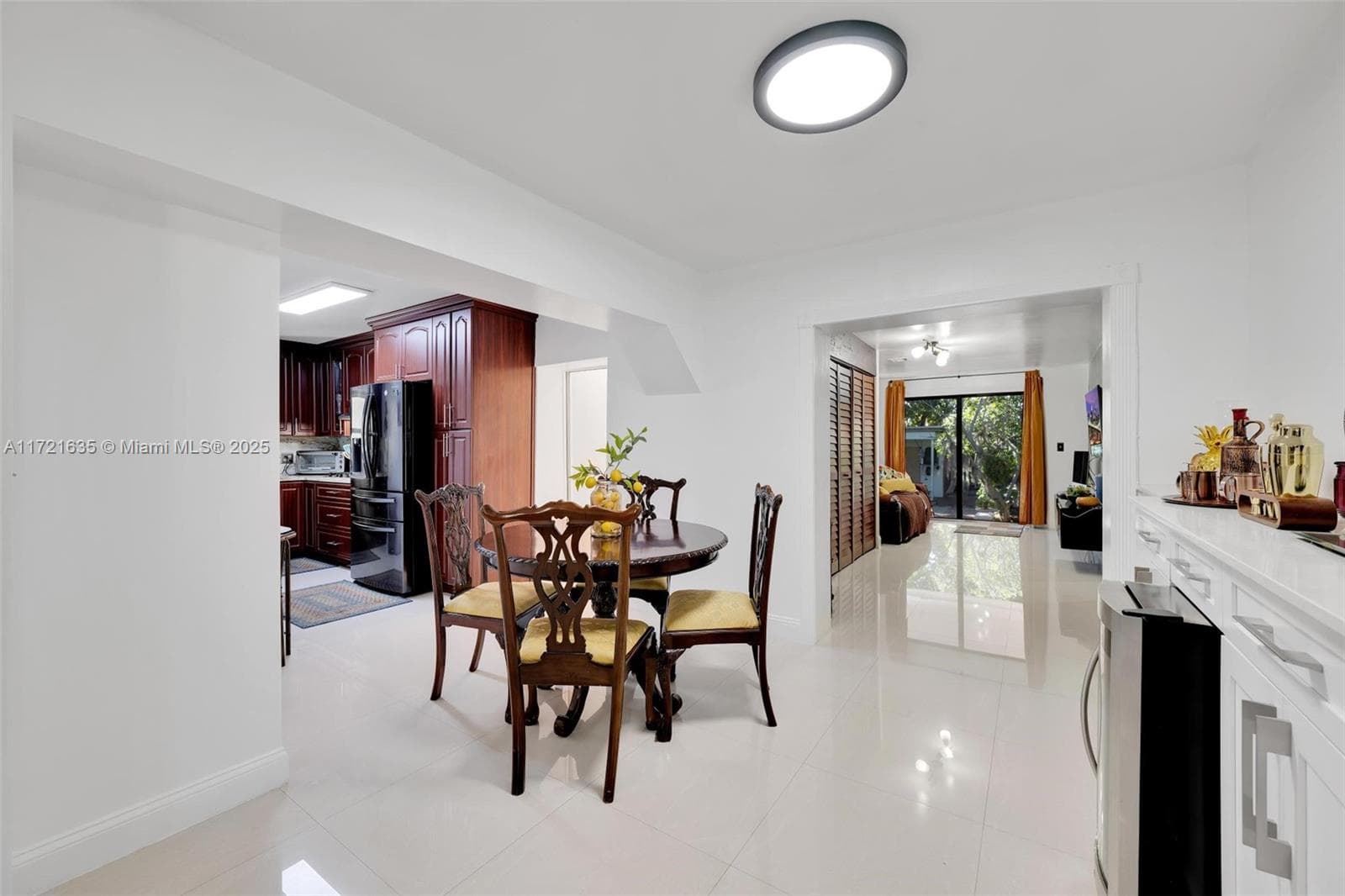 462 E 39th St, Hialeah FL 33013 — 31