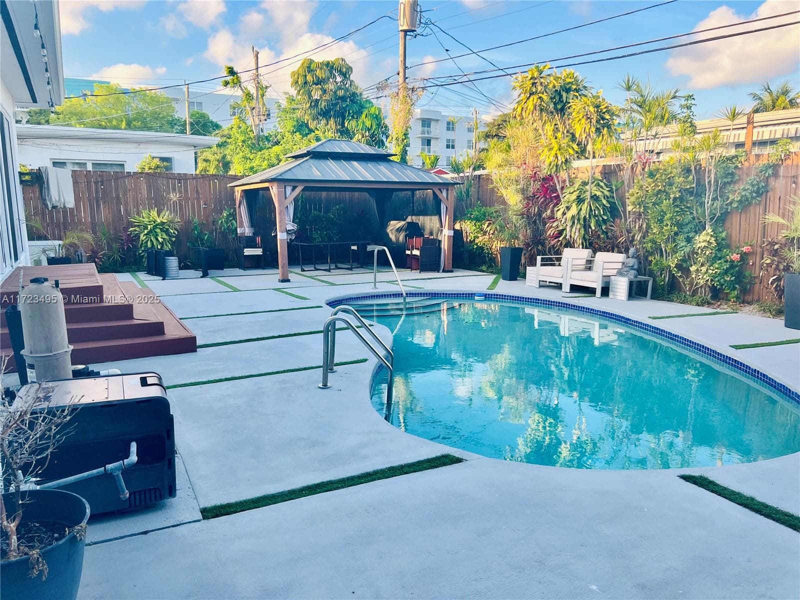7549 Adventure Ave, North Bay Village FL 33141 — 24