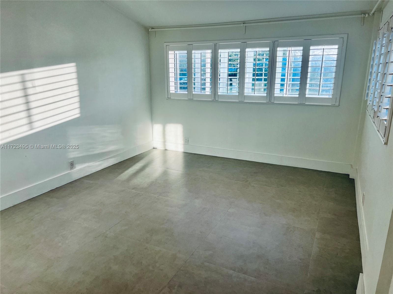 7549 Adventure Ave, North Bay Village FL 33141 — 83