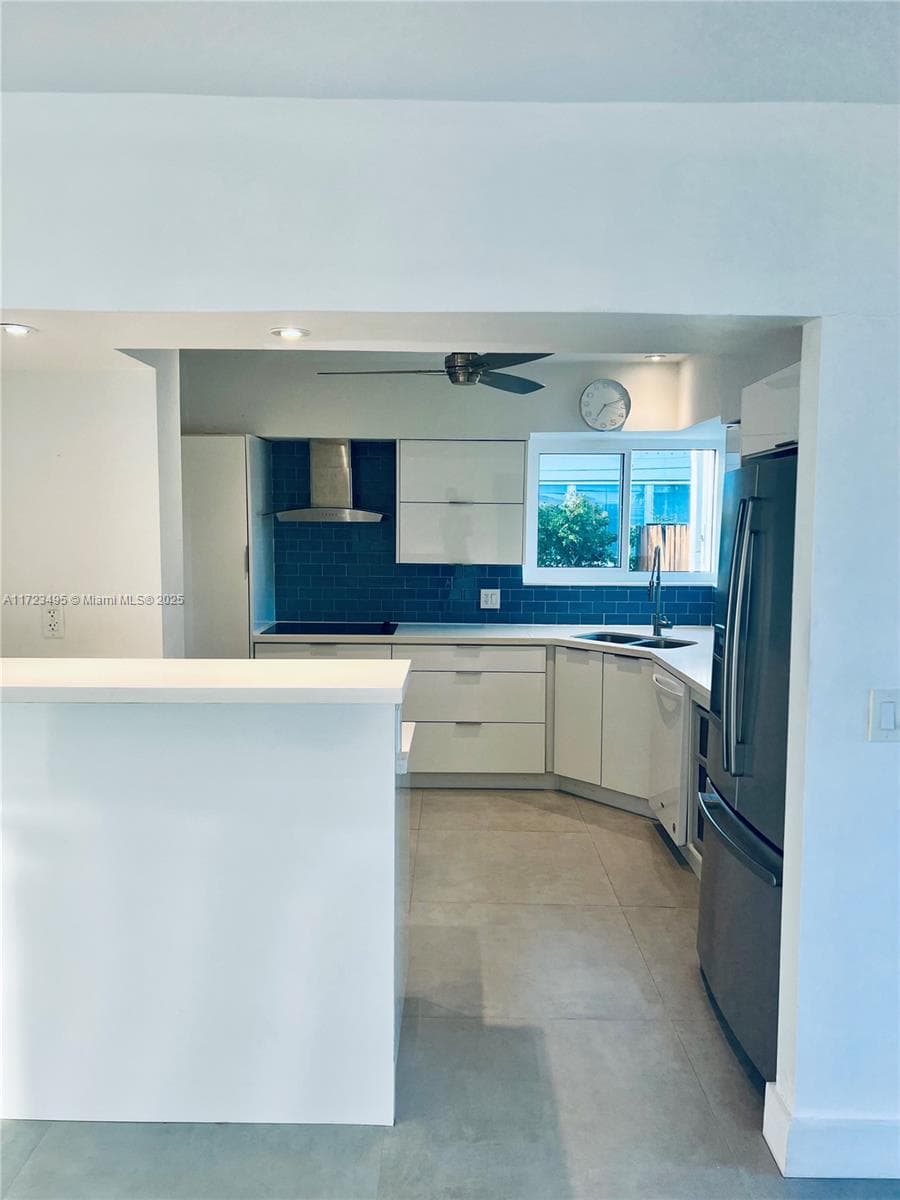 7549 Adventure Ave, North Bay Village FL 33141 — 39