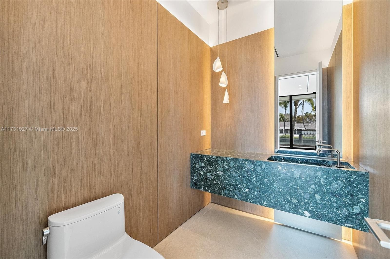 960 Mariner Dr, Key Biscayne FL 33149 — 24