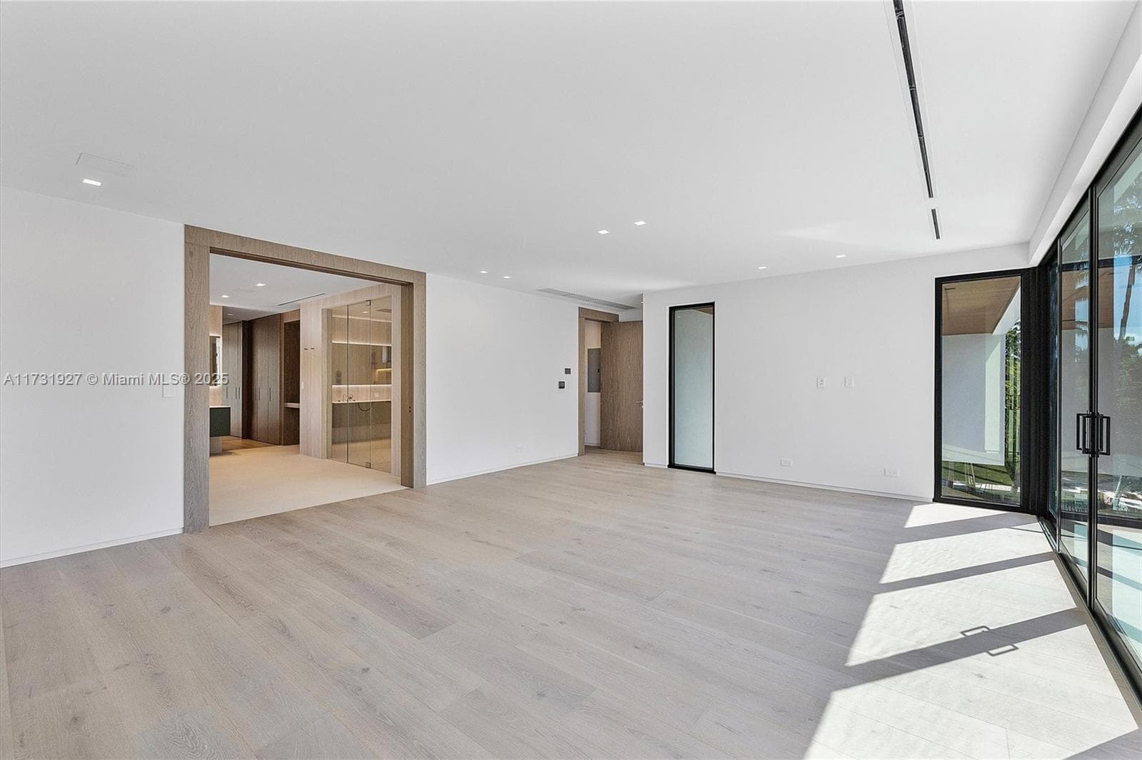960 Mariner Dr, Key Biscayne FL 33149 — 45