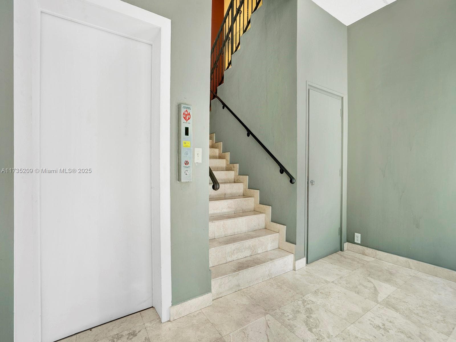 4070 Laguna St, Coral Gables FL 33146 — 32