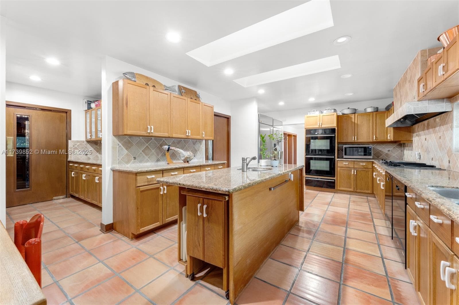 9490 Old Cutler Ln, Coral Gables FL 33156 — 7