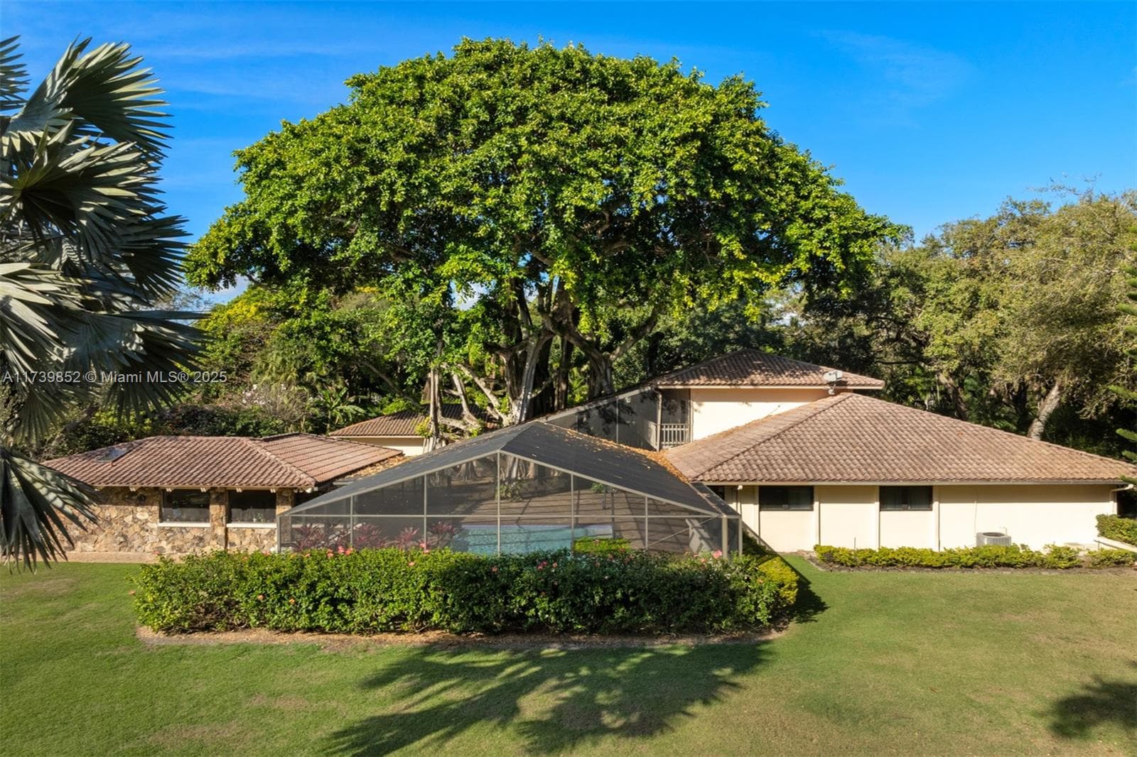 9490 Old Cutler Ln, Coral Gables FL 33156 — 19