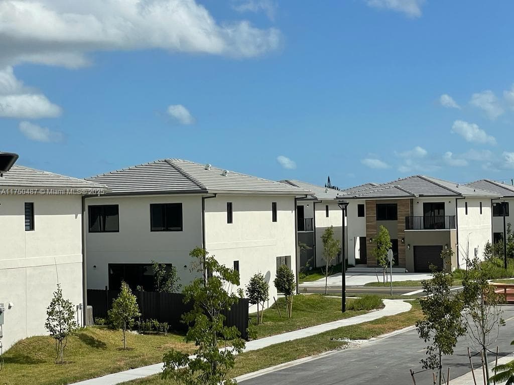 302 NW 11th Ct, Florida City FL 33034 — 31
