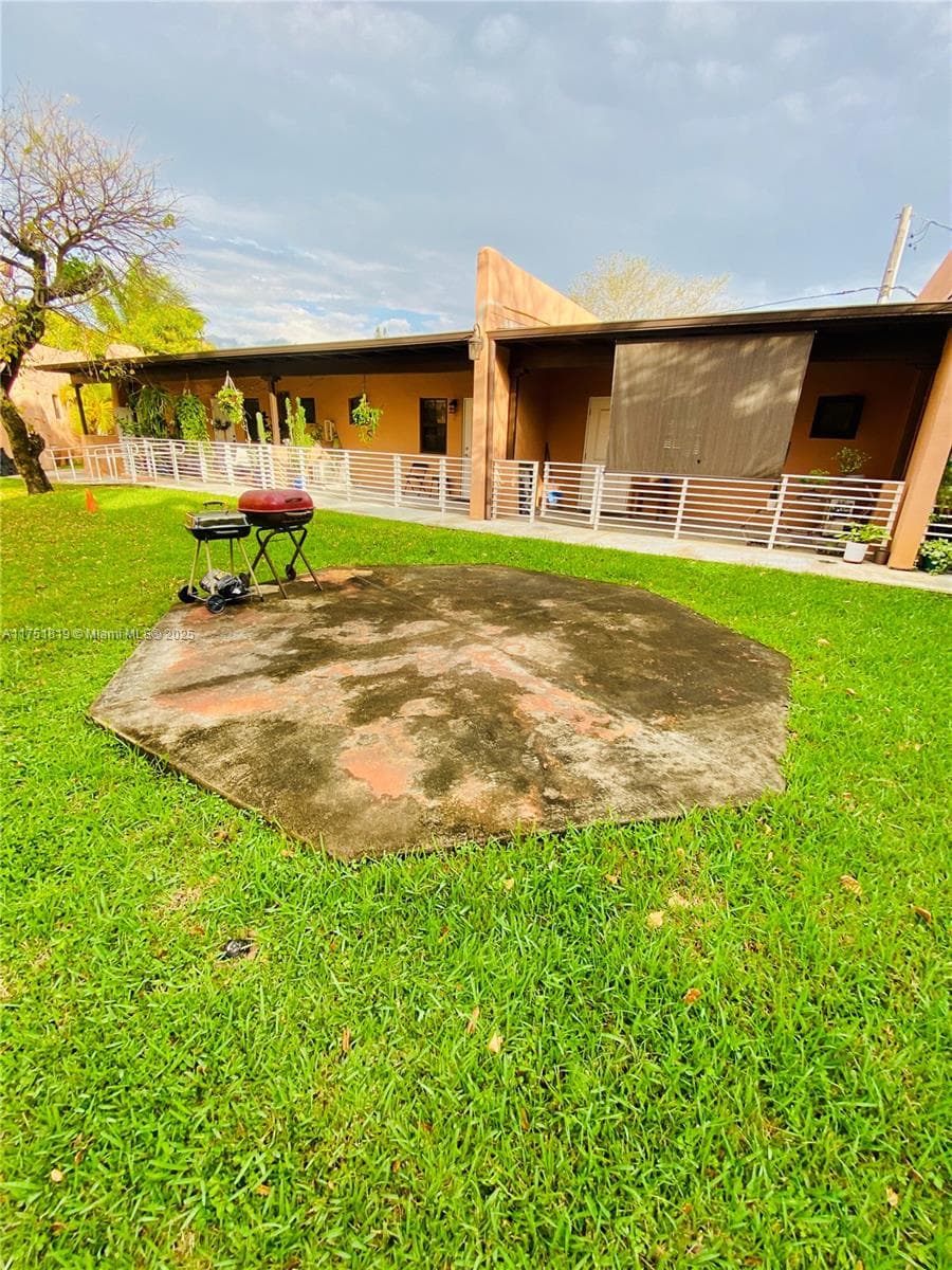 200 Azure Way, Miami Springs FL 33166 — 18