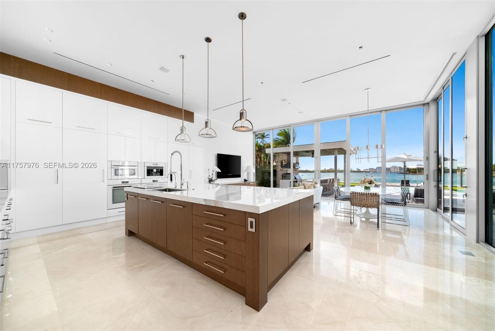 284 Bal Bay Dr, Bal Harbour FL 33154 — 6