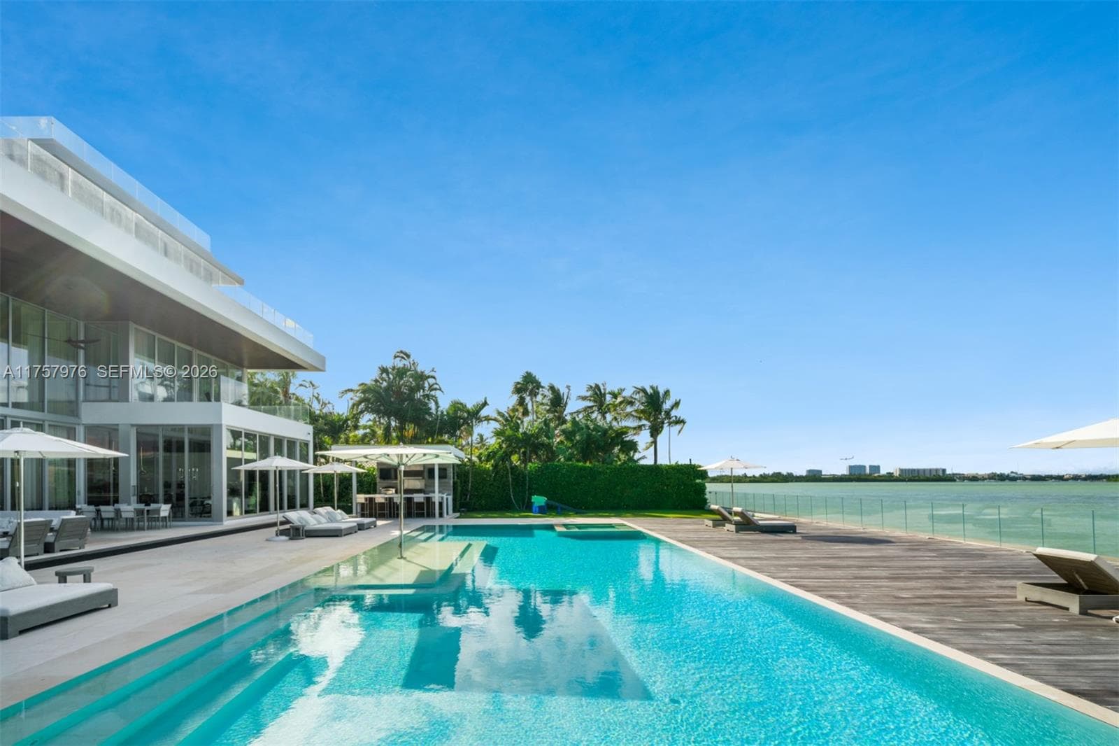 284 Bal Bay Dr, Bal Harbour FL 33154 — 13