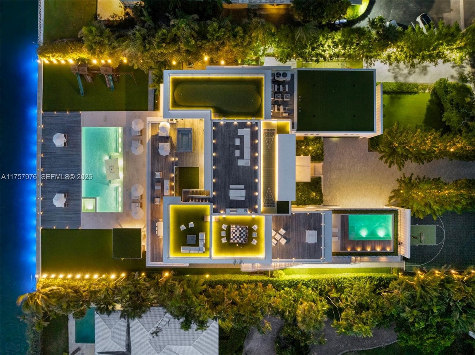 284 Bal Bay Dr, Bal Harbour FL 33154 — 36