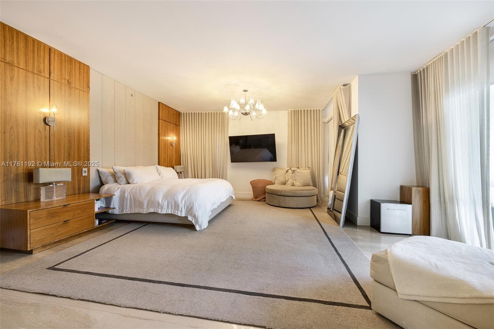 125 Ocean Dr # 0303, Miami Beach FL 33139 — 16