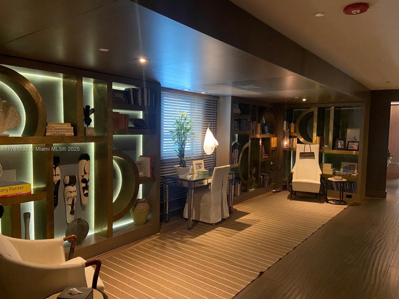 125 Ocean Dr # 0303, Miami Beach FL 33139 — 28
