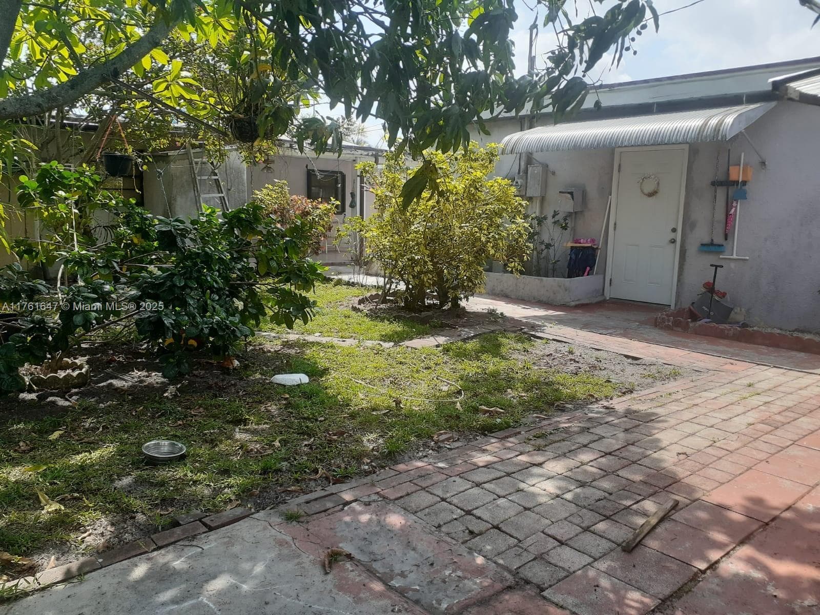 625 E 28th St, Hialeah FL 33013 — 3