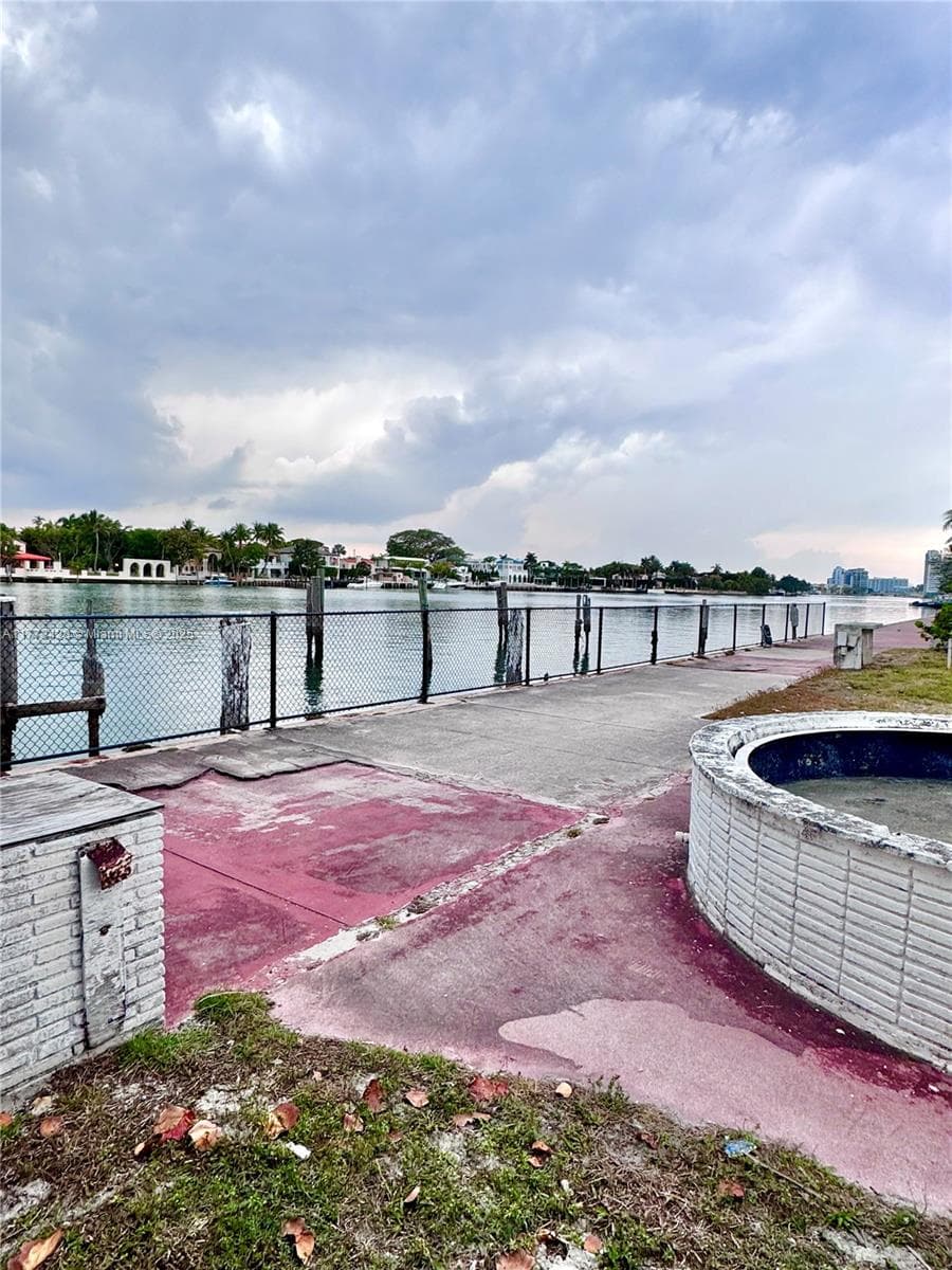 5255 Collins Ave Boat Slip E, Miami Beach FL 33140 — 3
